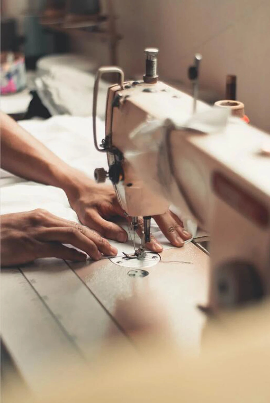 AUTO PLUS Sports Universal Polyester Car Seat Cover Set Fit Most Car Plain Fabric Bicolor Stylish Car Accessories Seat Protector